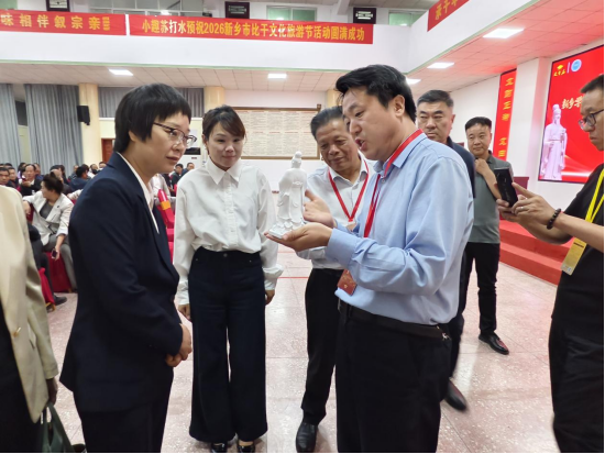 赵磊副校长出席新乡学院3D打印学院比干文创协作签约仪式